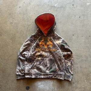 Vintage 90s Realtree Camo Hoodie, Distressed Spell Out, Unisex Small
